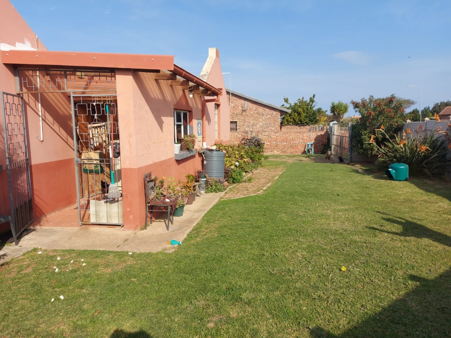 2 Bedroom Property for Sale in C Place Eastern Cape